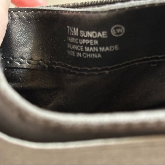 Aerosoles women’s grey wedge heel bootie in size 7.5 - Picture 10 of 14